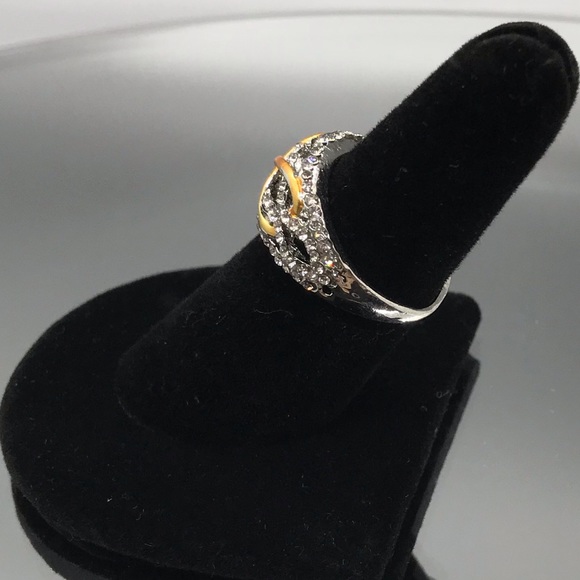 Delicate White Gold Plated Infinity Ring Sz 7 NWOT - Picture 8 of 8